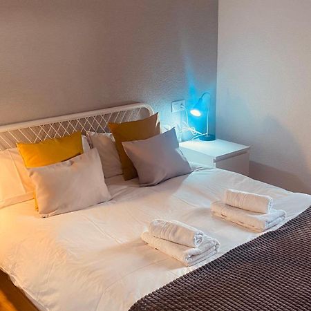 Plaza Andalucia Apartment -A 10Min Caminando Del Puente Romano قرطبة المظهر الخارجي الصورة