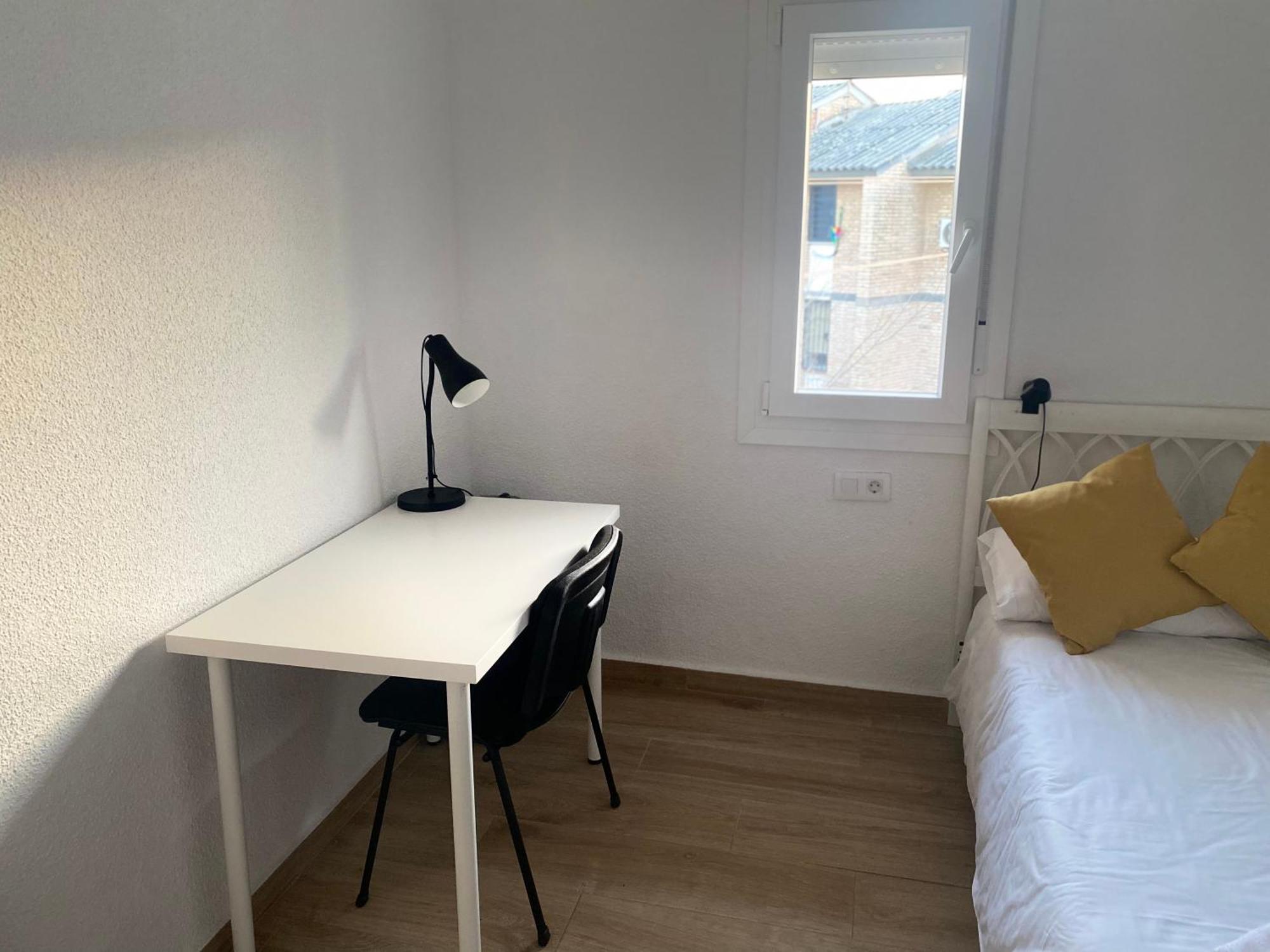 Plaza Andalucia Apartment -A 10Min Caminando Del Puente Romano قرطبة المظهر الخارجي الصورة